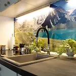 Apartamento Stunning Parkside View - Unwind At Parklane Budapest