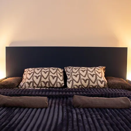 Stunning Parkside View - Unwind At Parklane * Budapeşte