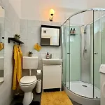Stunning Parkside View - Unwind At Parklane Lejlighed Budapest
